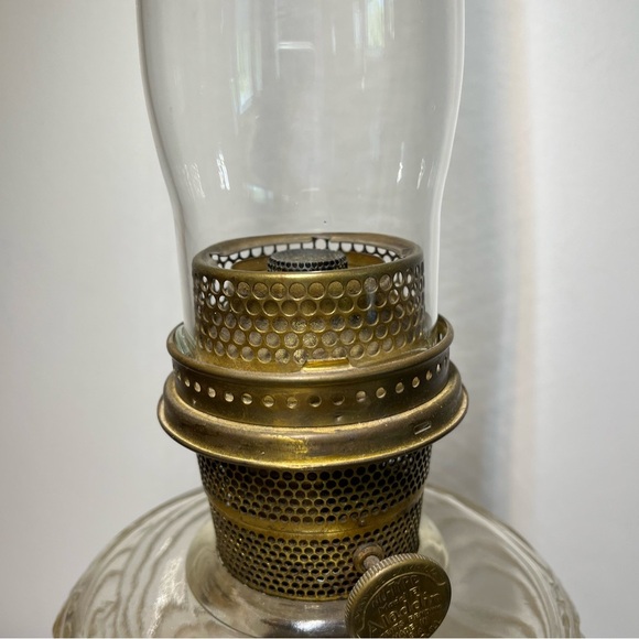Vintage ALADDIN model C glass oil lamp Kerosene oil lamp | Made in the USA - Picture 4 of 11